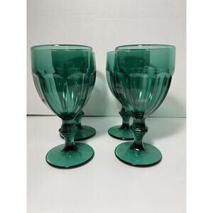Set Of 4 Green Duratuff vintage Glasses